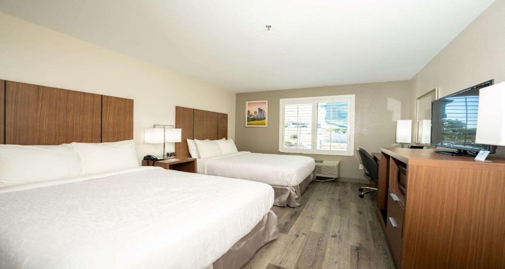 double-bedroom
