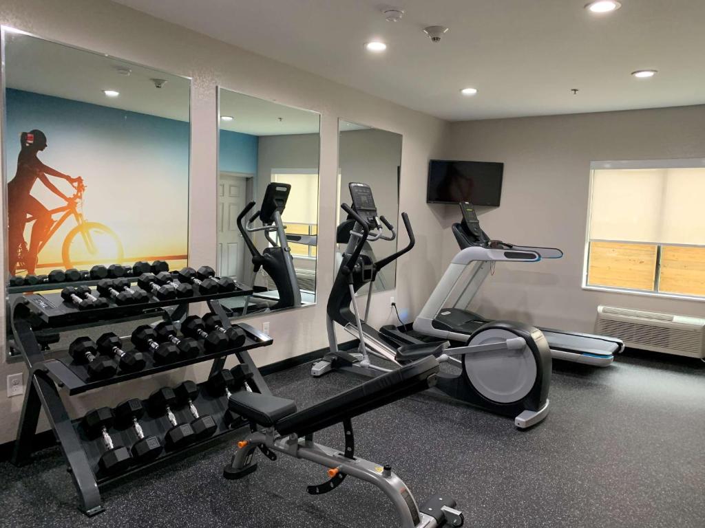 fitness-center